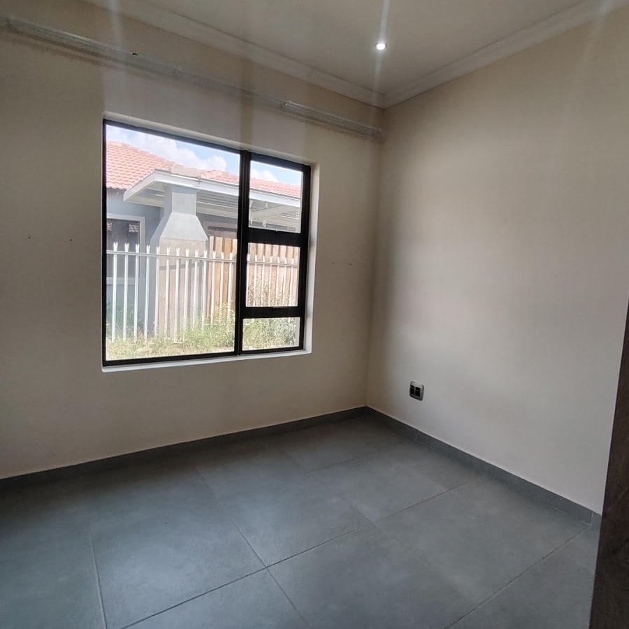 4 Bedroom Property for Sale in Mandela View Free State
